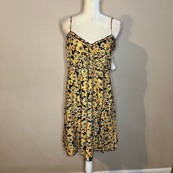 NWOT Topshop Floral Yellow and Black Dress - Picture 2 of 6